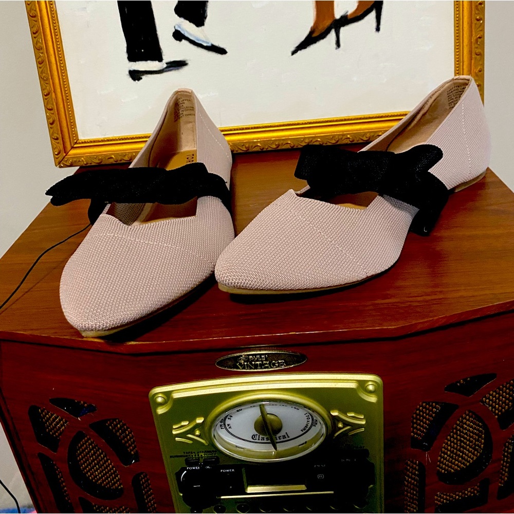Ladies flats